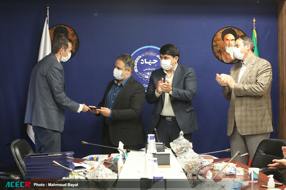 مراسم تقدیر از فعالان مرکز افکارسنجی دانشجویان ایران (ایسپا) در سیزدهمین دوره انتخابات ریاست جمهوری