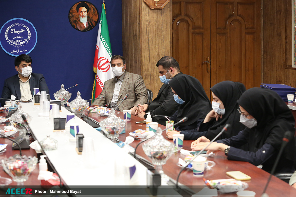 مراسم تقدیر از فعالان مرکز افکارسنجی دانشجویان ایران (ایسپا) در سیزدهمین دوره انتخابات ریاست جمهوری